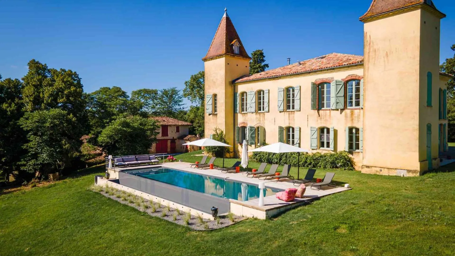 Splendide Villa - Chateau Soules - Piscine Chauffee A Debordement Et Parc Lavaur  0*, Lavaur (Tarn) France